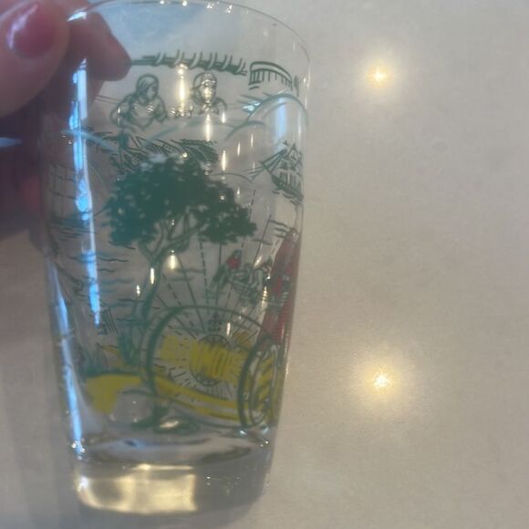 Glenmore drinking glasses 4 included in sale, fun for your bar collection gift? - Picture 6 of 7